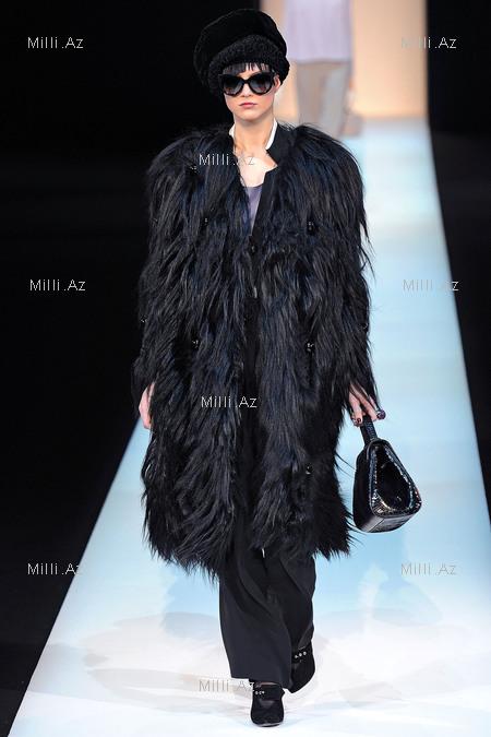 Giorgio Armani-nin yeni kolleksiyası - FOTO