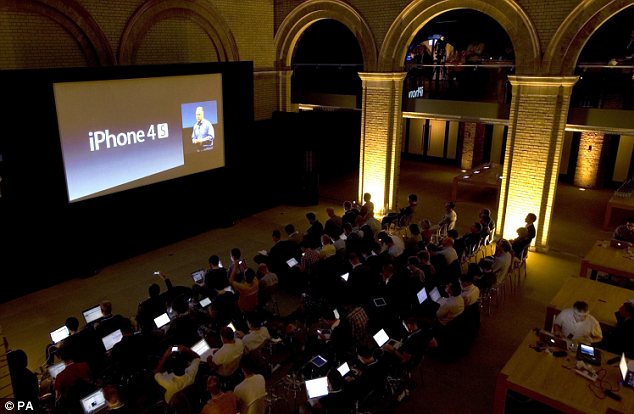 Yeni "iPhone" təqdim olundu  - YENİLƏNİB - FOTO