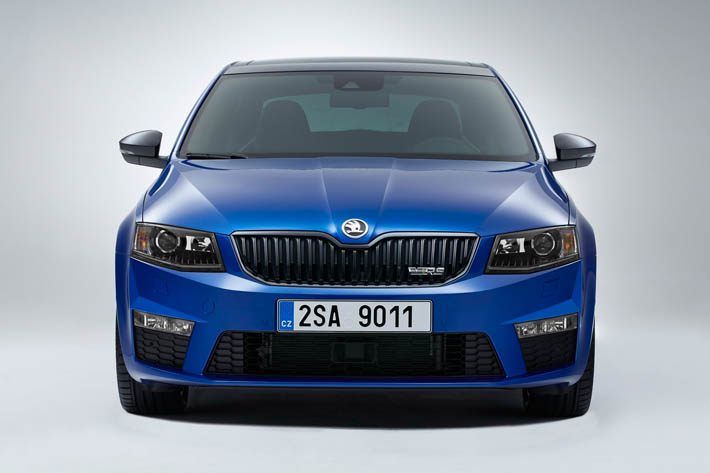 Skoda-nı yüklədilər - FOTO