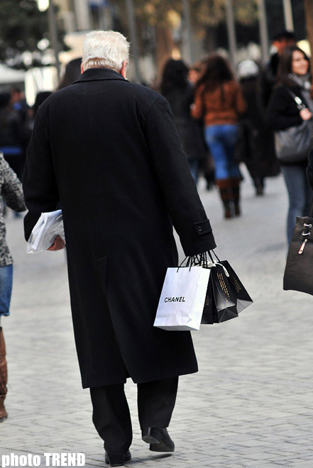 Xanımlar, bayramınız mübarək! - FOTO