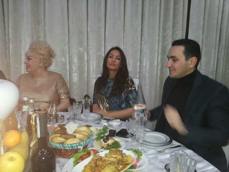 Xatirə İslamın ad günündə qalmaqal - YENİLƏNİB - FOTOSESSİYA