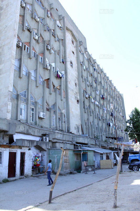 Bakının ürəkbulandıran səmti, bunu kimsə görmür? - FOTO