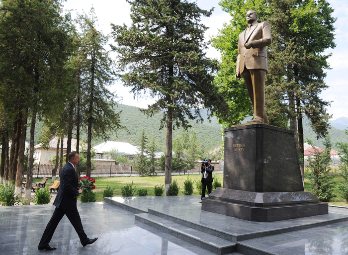 Prezident İlham Əliyev: "Biz bütün dövrlərdə, müstəqilliyin son 20 ili ərzində inamla irəliyə gedirik, öz gücümüzü artırırıq, iqtisadiyyatımızı gücləndiririk" - YENİLƏNİB - FOTO