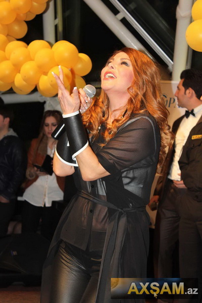 Aygün Kazımovanın konsertində yaşananlar - FOTO