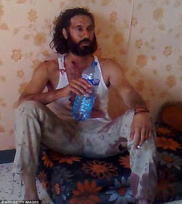 Qəzzafinin oğlunun məşuqəsi işdən qovuldu - FOTO