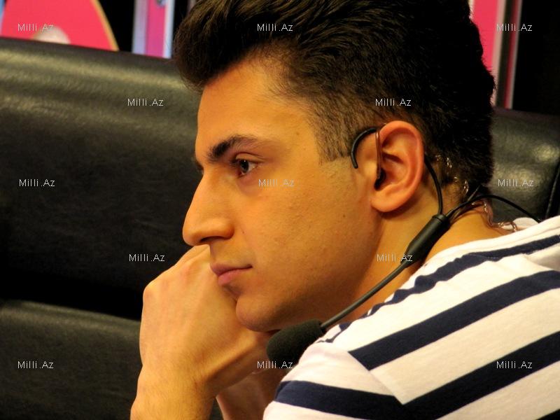 Tanınmış azərbaycanlı teleaparıcı kanal dəyişdirdi - FOTO