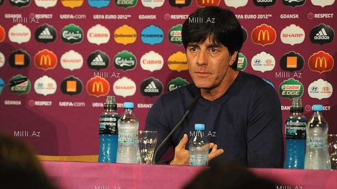 "Avro-2012": Almanlar çətin yunan müdafiəsini yara biləcəklərmi? - FOTOSESSİYA