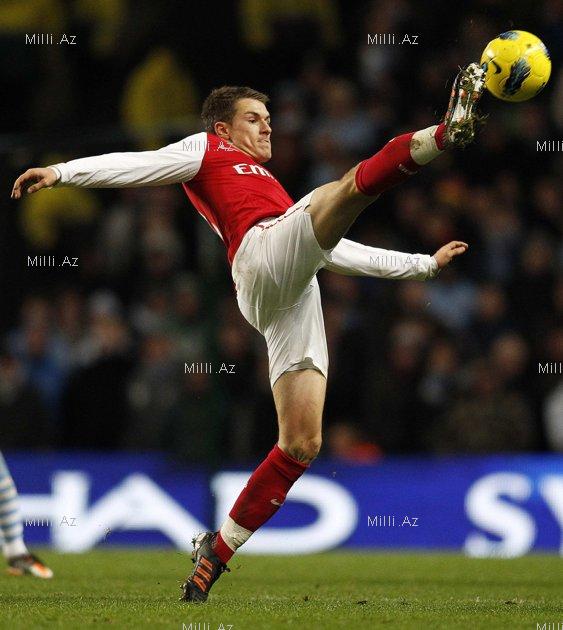 İngiltərə Premyer Liqası: David Silva "Arsenal"ı yıxdı - TURNİR CƏDVƏLİ - FOTOSESSİYA