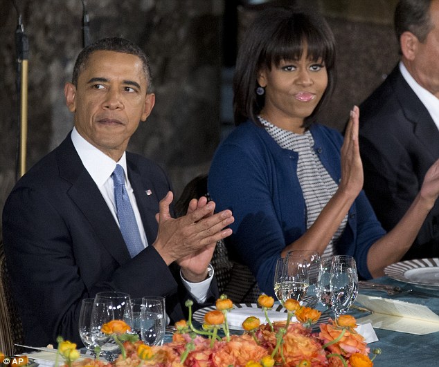 Barak Obama arvadını təriflədi: "Onun sayəsində əsl kişi oluram" - VİDEO - FOTO
