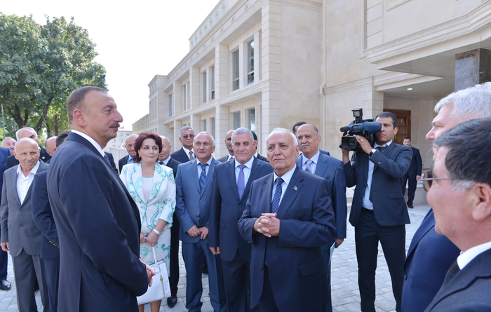 Prezident İlham Əliyev: "Biz bütün dövrlərdə, müstəqilliyin son 20 ili ərzində inamla irəliyə gedirik, öz gücümüzü artırırıq, iqtisadiyyatımızı gücləndiririk" - YENİLƏNİB - FOTO