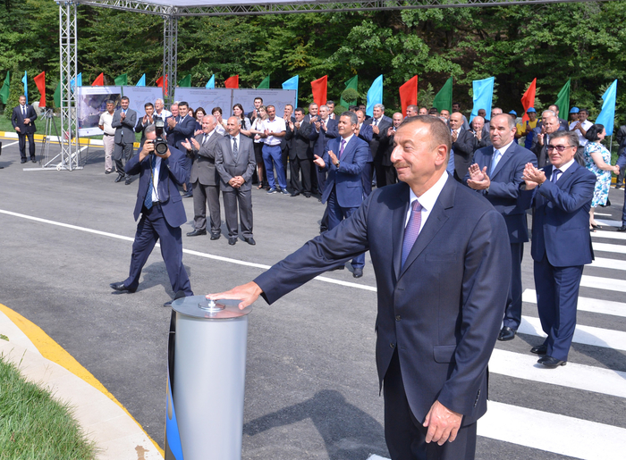 Prezident İlham Əliyev: "Biz bütün dövrlərdə, müstəqilliyin son 20 ili ərzində inamla irəliyə gedirik, öz gücümüzü artırırıq, iqtisadiyyatımızı gücləndiririk" - YENİLƏNİB - FOTO