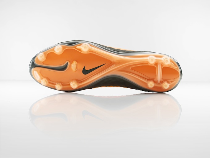 Ulduzlar üçün narıncı Nike - FOTO