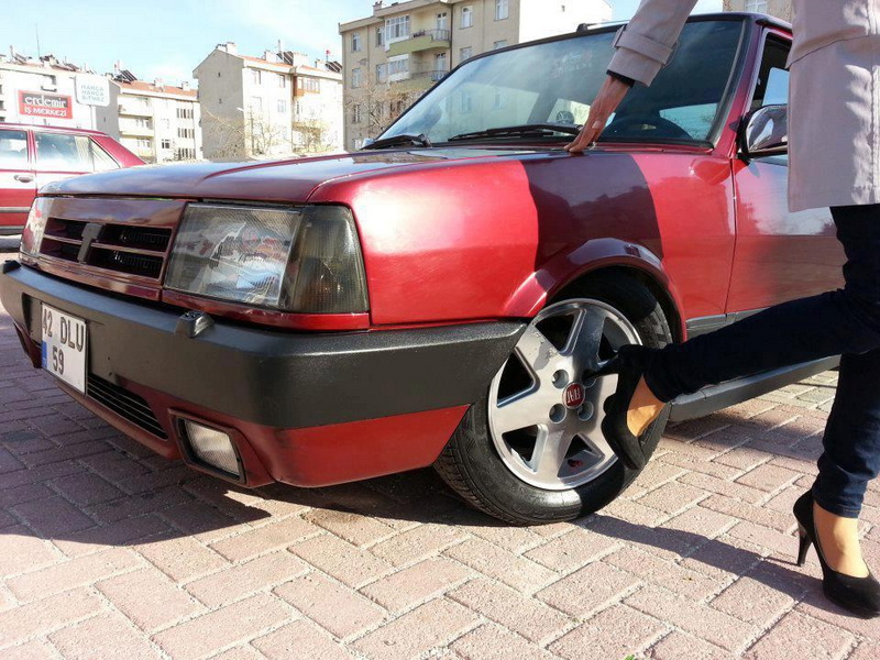 Bu da Gürkanın "Tofaş" qızları - FOTO