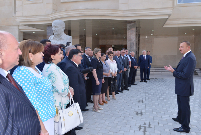Prezident İlham Əliyev: "Biz bütün dövrlərdə, müstəqilliyin son 20 ili ərzində inamla irəliyə gedirik, öz gücümüzü artırırıq, iqtisadiyyatımızı gücləndiririk" - YENİLƏNİB - FOTO