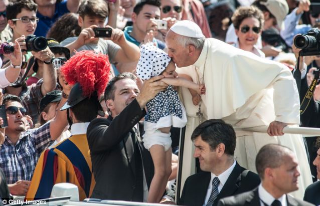 Papa baykerləri salamladı: "Tanrı sizi qorusun!" - FOTO