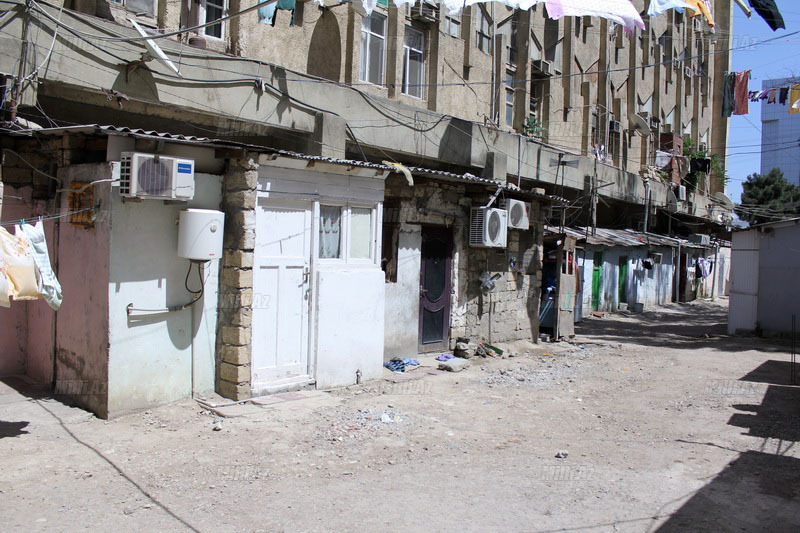 Bakının ürəkbulandıran səmti, bunu kimsə görmür? - FOTO