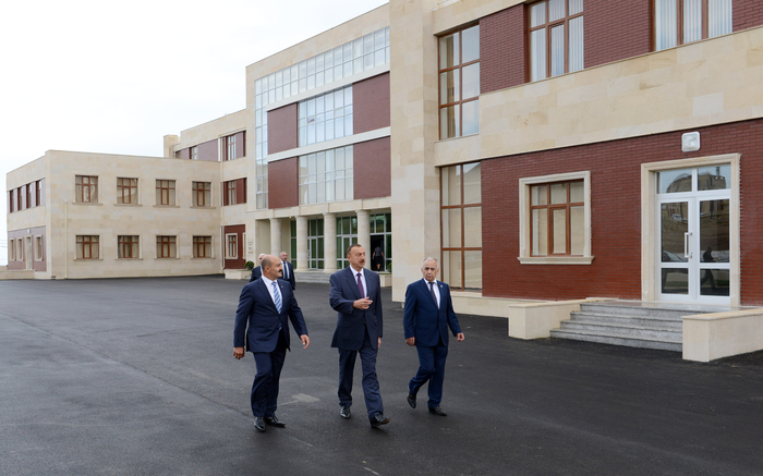 Prezident İlham Əliyev Badamdar qəsəbəsində yeni inşa olunan 329 nömrəli tam orta məktəbin və uşaq bağçasının açılış mərasimlərində iştirak edib - FOTO