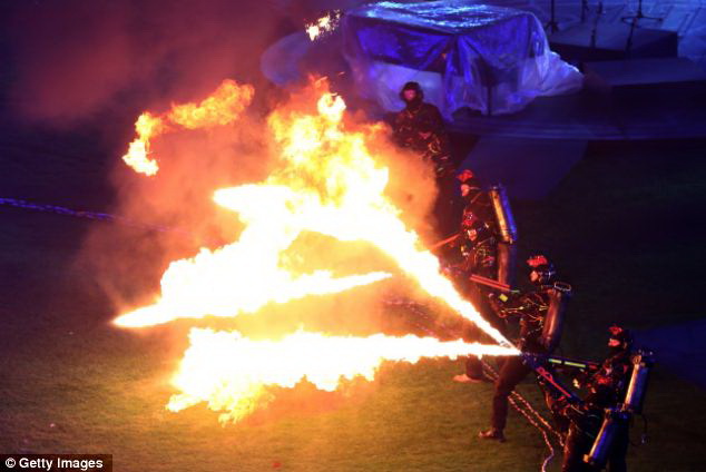 Paralimpiada-2012 başa çatdı: Londonda alov festivalı - FOTO