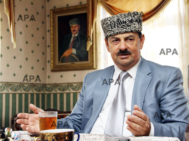 Ağaxan Abdullayev: "25-30 tələbənin içindən bir Alim Qasımov çıxırsa, mənə bəs edir" - FOTO