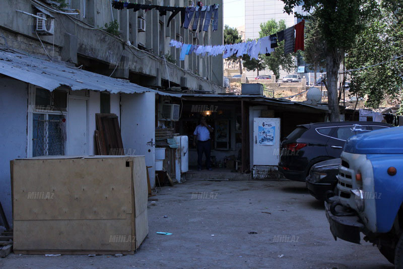 Bakının ürəkbulandıran səmti, bunu kimsə görmür? - FOTO