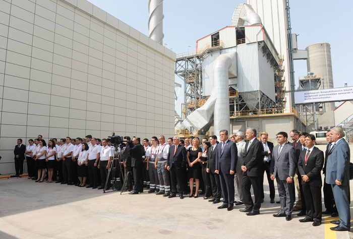 Prezident İlham Əliyev: "Azərbaycanda qeyri-neft sektorunun inkişafına çox böyük diqqət göstərilir" - YENİLƏNİB - FOTO