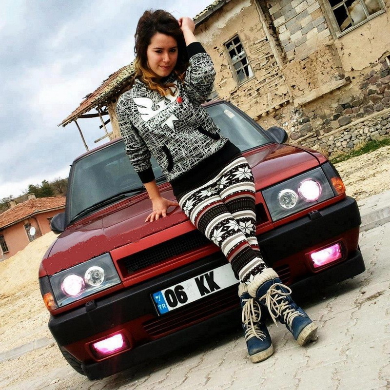 Bu da Gürkanın "Tofaş" qızları - FOTO
