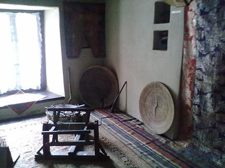 Böyük dramaturqun ziyarətçisiz ev muzeyi - FOTO