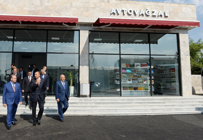 Prezident İlham Əliyev: "Biz bütün dövrlərdə, müstəqilliyin son 20 ili ərzində inamla irəliyə gedirik, öz gücümüzü artırırıq, iqtisadiyyatımızı gücləndiririk" - YENİLƏNİB - FOTO