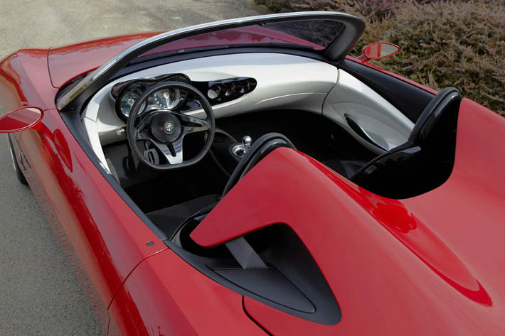 Alfa Romeo-dan yeni ulduz - FOTO