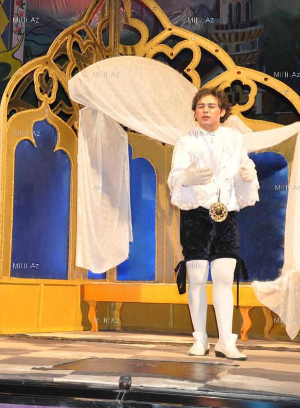 Azərbaycanlı aktyor: "Mənim həyat yoldaşım..." - FOTOSESSİYA