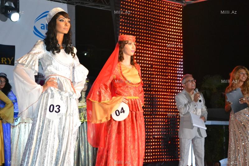 Aygün Kazımova ağlayan qızın başına 18 min manatlıq tac qoydu - FOTOSESSİYA