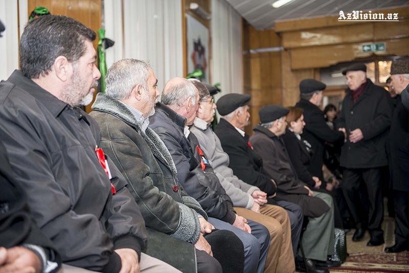 Vüqar Həşimov dəfn olundu - YENİLƏNİB - FOTO