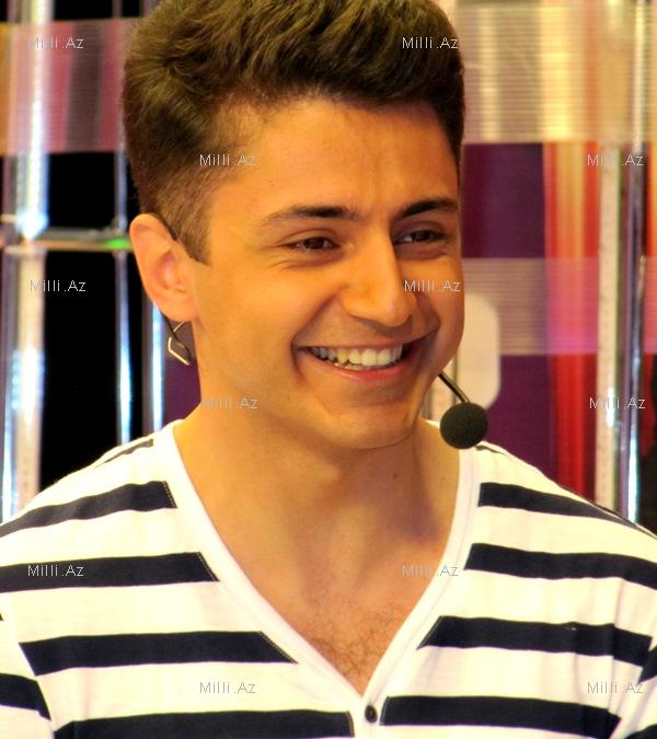 Tanınmış azərbaycanlı teleaparıcı kanal dəyişdirdi - FOTO