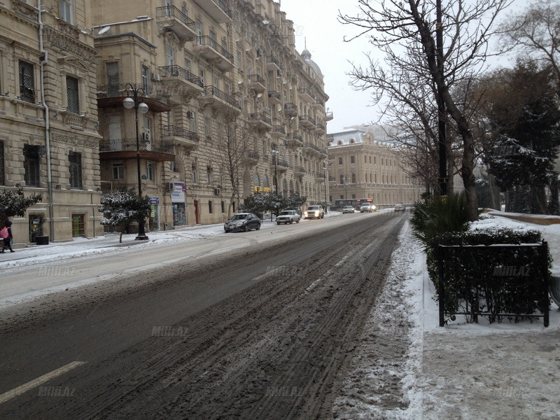 Bakıya güclü qar yağır - YENİLƏNİB - VİDEO - FOTOSESSİYA