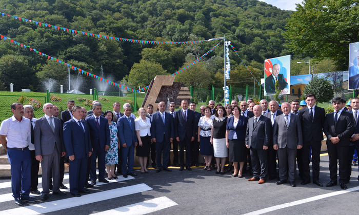 Prezident İlham Əliyev: "Biz bütün dövrlərdə, müstəqilliyin son 20 ili ərzində inamla irəliyə gedirik, öz gücümüzü artırırıq, iqtisadiyyatımızı gücləndiririk" - YENİLƏNİB - FOTO