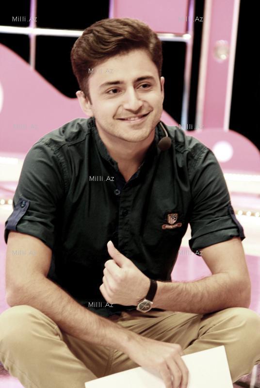 Tanınmış azərbaycanlı teleaparıcı kanal dəyişdirdi - FOTO