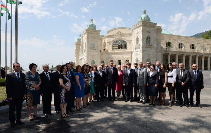 Prezident İlham Əliyev: "Biz bütün dövrlərdə, müstəqilliyin son 20 ili ərzində inamla irəliyə gedirik, öz gücümüzü artırırıq, iqtisadiyyatımızı gücləndiririk" - YENİLƏNİB - FOTO