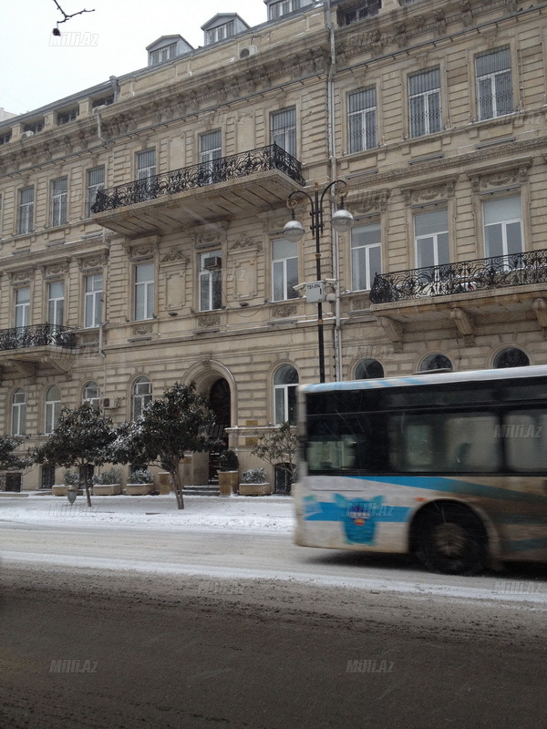 Bakıya güclü qar yağır - YENİLƏNİB - VİDEO - FOTOSESSİYA