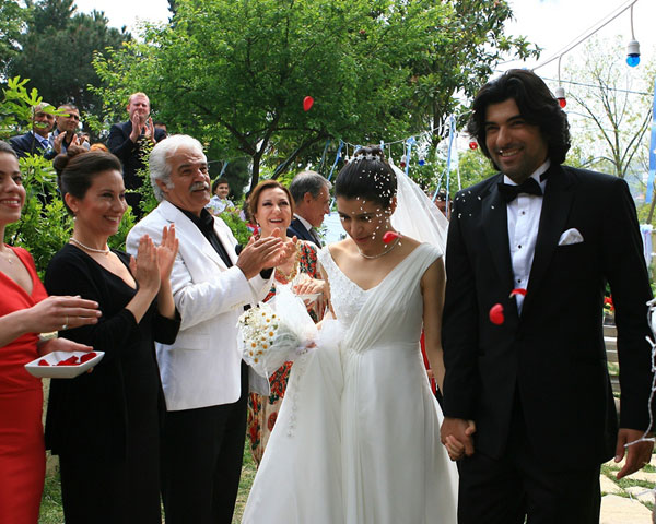 "Fatmagülün suçu ne?": Fatmagüllə Kərimin ən xoşbəxt günü - VİDEO - FOTO
