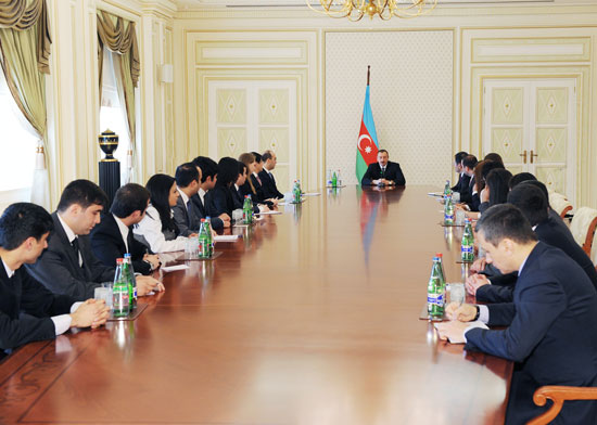Prezident İlham Əliyev: "Gənclərimizin xaricdə təhsil alması üçün əlavə tədbirlər görüləcək"  - FOTO-YENİLƏNİB