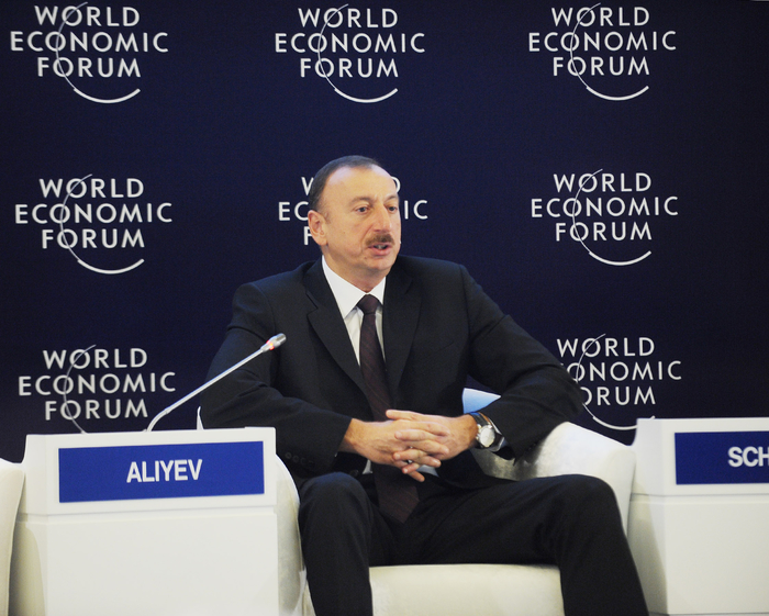 Prezident İlham Əliyev: "Enerji potensialımız regionun, xüsusən də Avropanın enerji təhlükəsizliyində daha böyük rol oynayır və oynayacaq" - YENİLƏNİB - FOTO