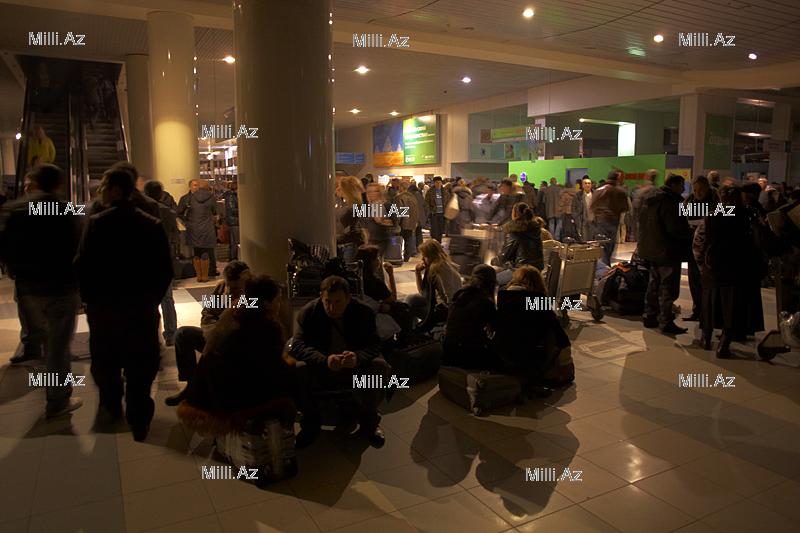 Moskva hava limanlarının "donu açılır" - FOTOSESSİYA