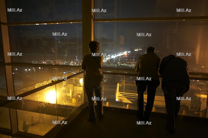 Moskva hava limanlarının "donu açılır" - FOTOSESSİYA