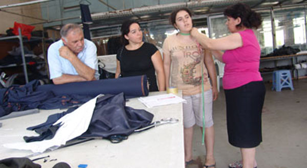 Azərbaycanda vahid məktəbli formasını haradan almaq olar? - REPORTAJ - FOTOSESSİYA