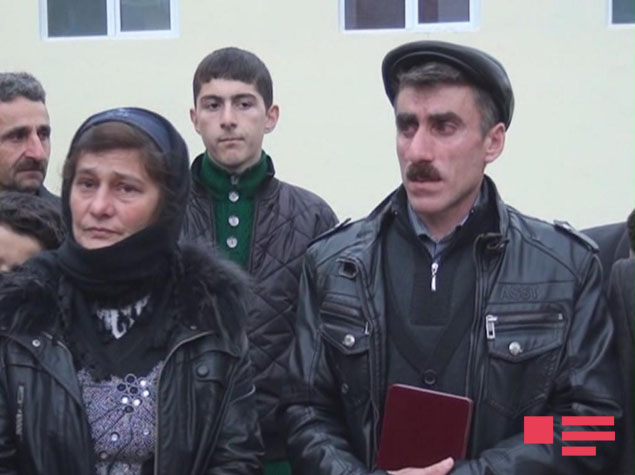 Şəhid əsgərin medalı ailəsinə təqdim olundu - FOTO