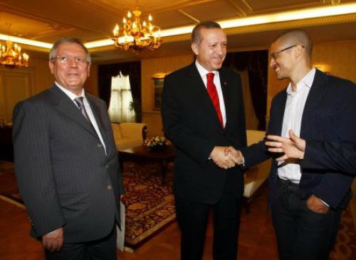 “Fənərbağça”nın braziliyalı futbolçusu Türkiyə vətəndaşı olmaq istəyir - FOTO
