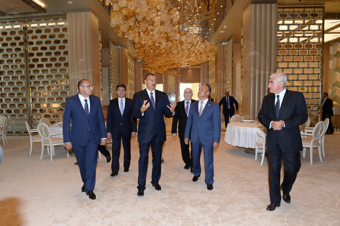 Prezident İlham Əliyev: "Biz bütün dövrlərdə, müstəqilliyin son 20 ili ərzində inamla irəliyə gedirik, öz gücümüzü artırırıq, iqtisadiyyatımızı gücləndiririk" - YENİLƏNİB - FOTO