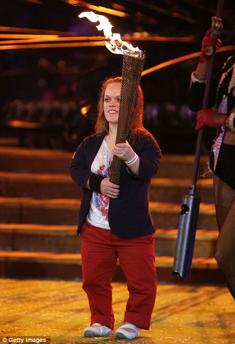 Paralimpiada-2012 başa çatdı: Londonda alov festivalı - FOTO