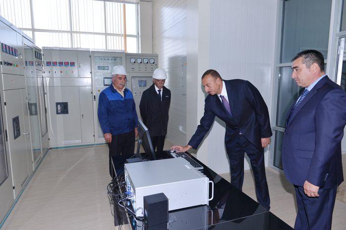 Prezident İlham Əliyev: "Biz bütün dövrlərdə, müstəqilliyin son 20 ili ərzində inamla irəliyə gedirik, öz gücümüzü artırırıq, iqtisadiyyatımızı gücləndiririk" - YENİLƏNİB - FOTO