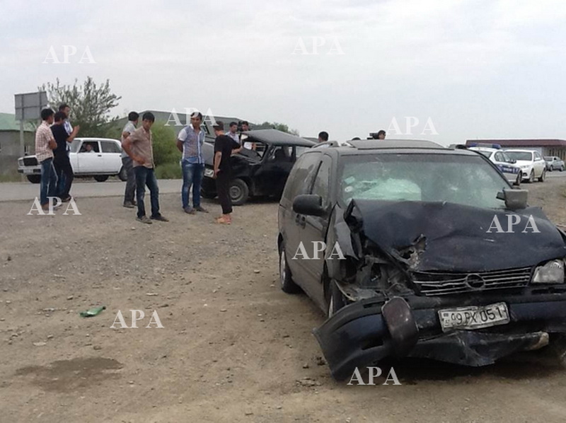 Azərbaycanda dəhşətli qəza: bir ailənin 5 üzvü xəstəxanalıq oldu - FOTO